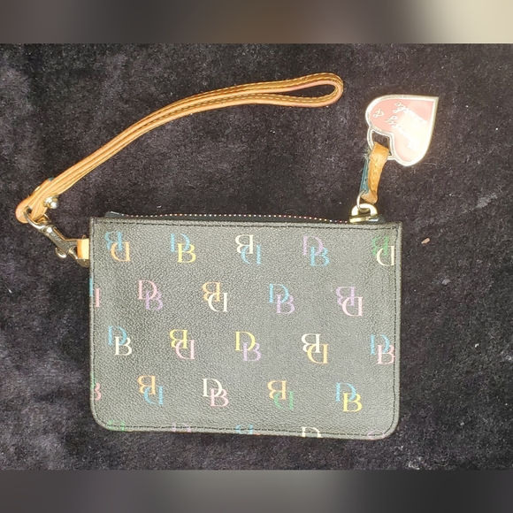Dooney & Bourke Handbags - DOONEY & BOURKE rainbow zipper tie-dye monogram wrislet leather and heart charm